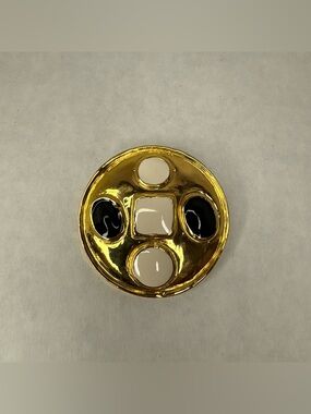 Vintage Gold Tone Brooch White Black Enamel Circle Round Pin old money luxury